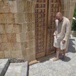 Striped linen shorts for men LIAM - Image 5